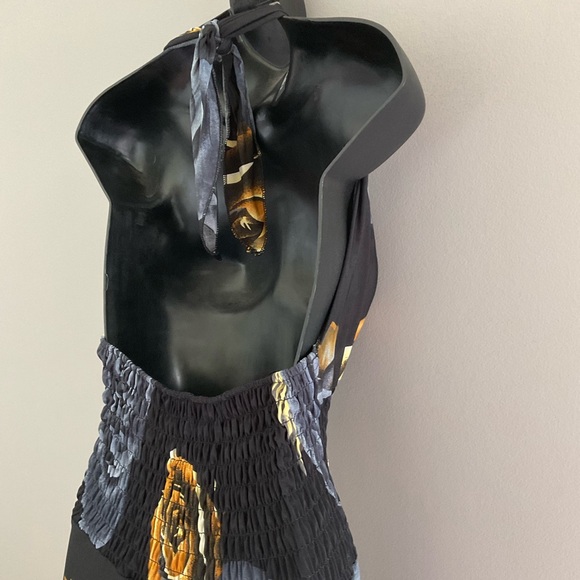 bold floral dress - Picture 12 of 12